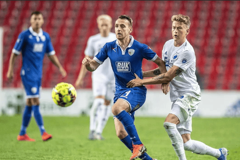 美高梅官方网站-赛前那不勒斯手感冰凉——欧冠节点到来，更衣室稳定，赛季目标并未改变