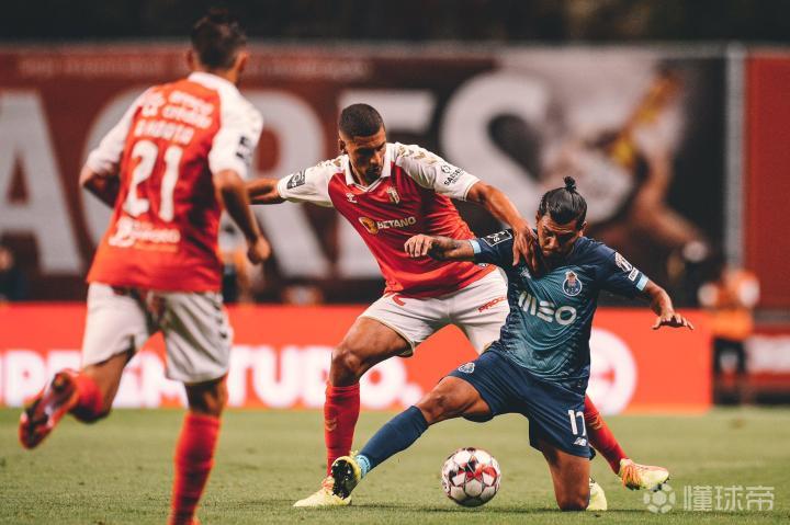 美高梅网页版-国际比赛日体能课后；门兴格拉德巴赫远射贴柱备战葡超；目标明确；球探报告显示潜力