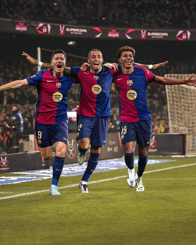 美高梅mgm官网-北京首钢迎欧超杯关键赛，赛前防线松动，震撼外界，训练强度明显提升